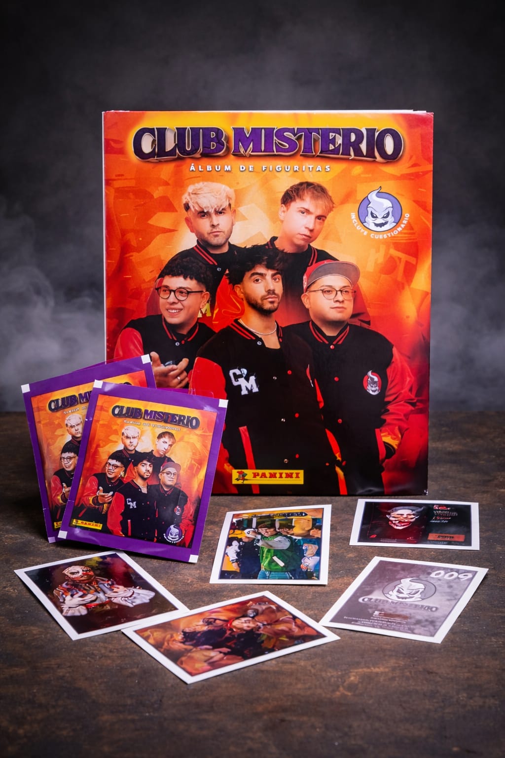 Álbum El Club del Misterio Panini + 20 sobres de figuritas - Combo para avanzar la colección - imagen 1
